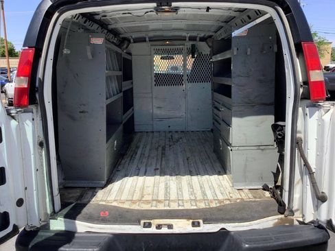 Used 2012 GMC Savana 2500 RWD image 28
