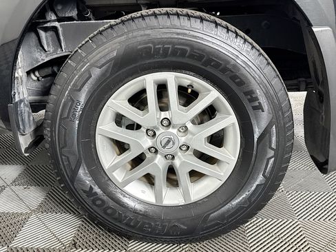 Used 2021 Nissan Frontier SV w/ SV Utility Package image 60