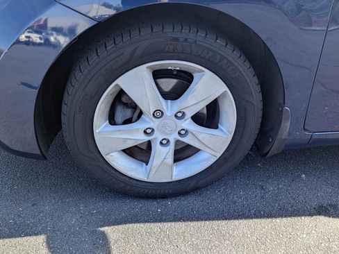 Used 2013 Hyundai Elantra GLS w/ Preferred Pkg FWD image 24