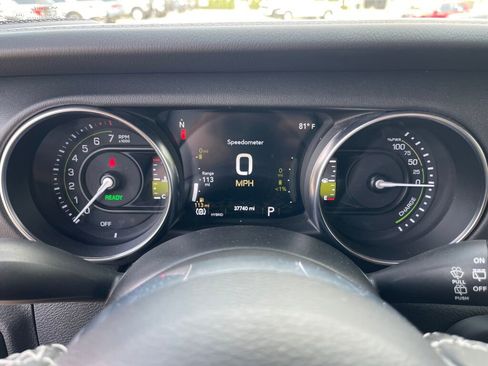 Used 2021 Jeep Wrangler Unlimited Rubicon 4xe w/ Steel Bumper Group AWD/4WD image 22