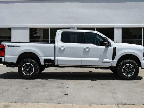 Used 2024 Ford F350 Lariat w/ Lariat Ultimate Package AWD/4WD image 9