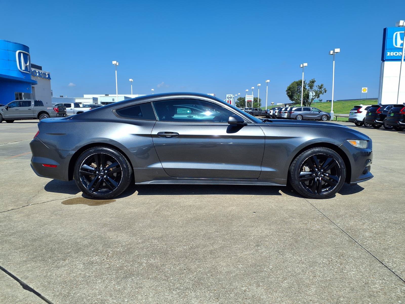 Used 2016 Ford Mustang Coupe w/ Ecoboost Performance Package RWD image 8