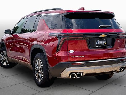 Used 2025 Chevrolet Traverse LT w/ Driver Confidence Package FWD image 12