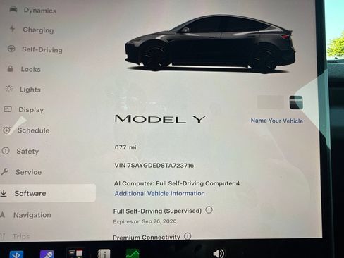 Used 2026 Tesla Model Y 2WD image 9