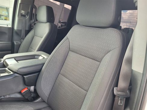 Used 2023 Chevrolet Silverado 1500 Custom image 11