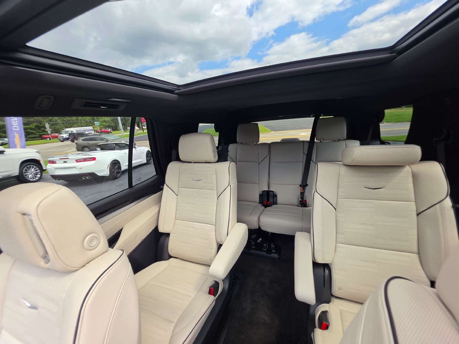 Used 2026 Cadillac Escalade Sport w/ Touring Package AWD/4WD image 9