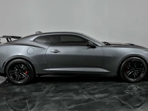 Used 2020 Chevrolet Camaro ZL1 image 13