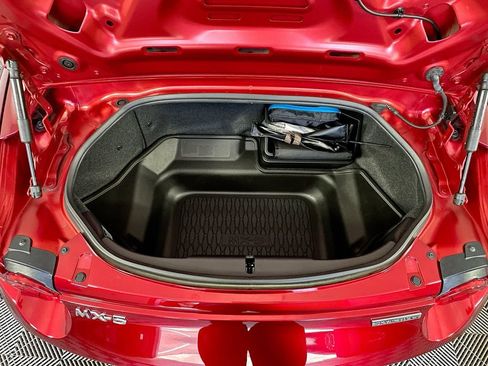 Used 2024 MAZDA MX-5 Miata RF Grand Touring RWD image 23