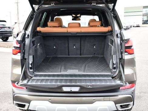 Used 2026 BMW X5 sDrive40i w/ Premium Package image 32