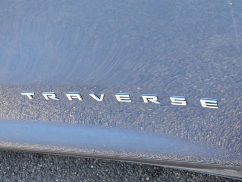 Used 2024 Chevrolet Traverse LS image 12