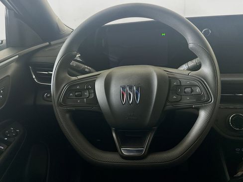 Used 2025 Buick Envista Preferred FWD image 17