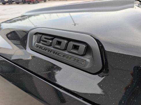 New 2026 RAM 1500 4x4 Crew Cab image 40