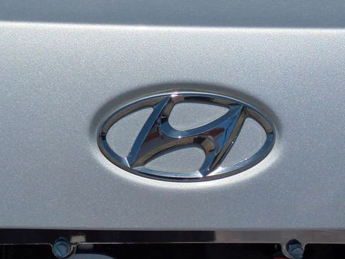 Used 2009 Hyundai Sonata GLS FWD image 13