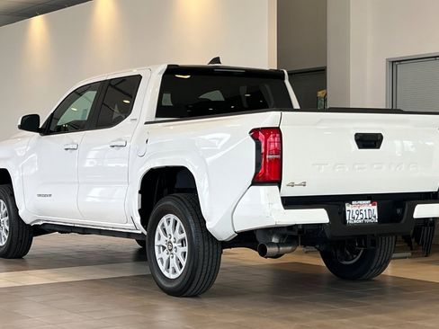 Certified 2025 Toyota Tacoma SR5 image 6