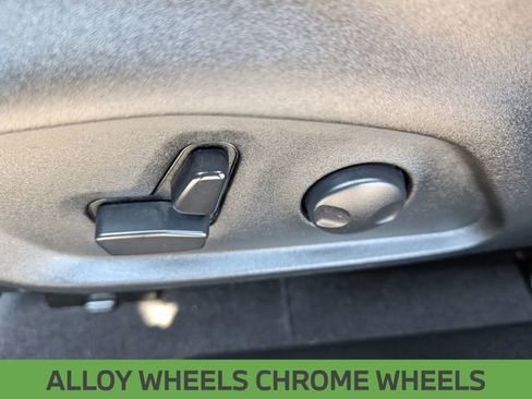 Used 2025 Jeep Compass Trailhawk w/ Trailhawk Convenience Group image 16