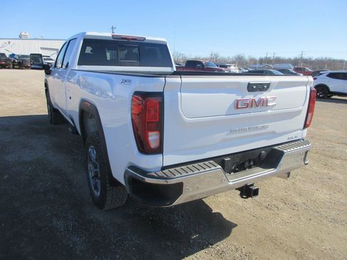 New 2026 GMC Sierra 3500 SLE w/ SLE Value Package image 9