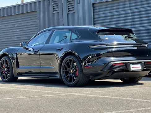 Certified 2023 Porsche Taycan GTS AWD/4WD image 3