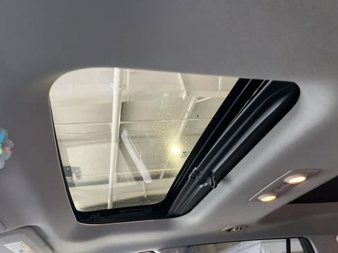 Used 2016 Buick Enclave Premium w/ Experience Buick Package image 9