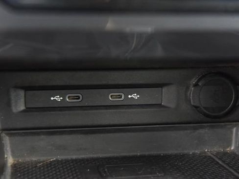 Certified 2023 Volkswagen Tiguan SE FWD image 15