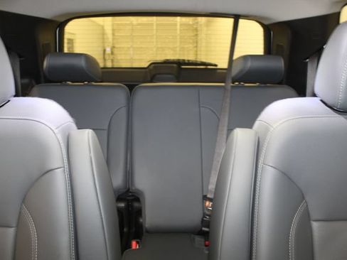 Used 2021 Chevrolet Traverse Premier w/ LPO, Floor Liner Package AWD/4WD image 21