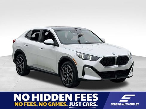 Used 2026 BMW X2 xDrive28i AWD/4WD image 1