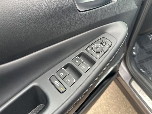 Used 2022 Hyundai Santa Fe Limited AWD/4WD image 18