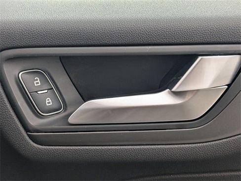 New 2026 Ford Escape SE FWD image 34
