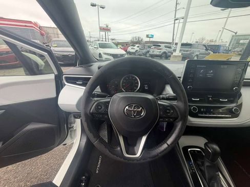 Used 2020 Toyota Corolla SE image 19