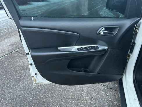 Used 2016 Dodge Journey SXT w/ Blacktop Package image 14