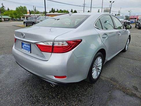 Used 2013 Lexus ES 350 w/ Premium Pkg FWD image 5