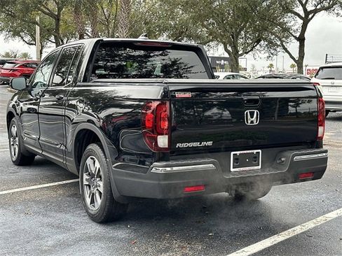 Certified 2017 Honda Ridgeline RTL image 5