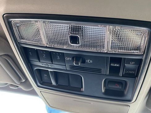 Used 2022 Toyota 4Runner SR5 Premium image 38