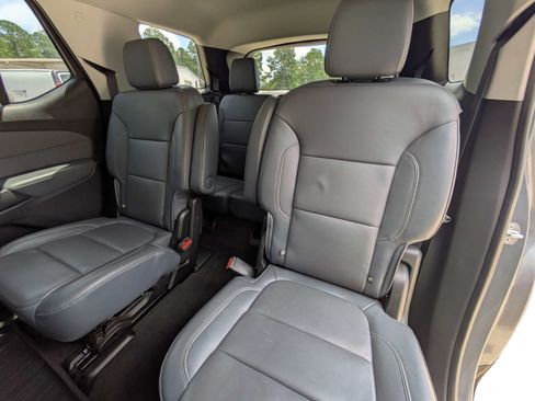 Used 2019 Chevrolet Traverse LT w/ LT Premium Package FWD image 9
