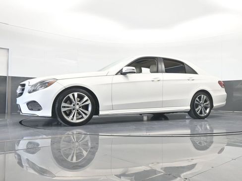 Used 2014 Mercedes-Benz E 350 Sedan image 53