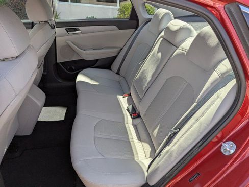Used 2018 Hyundai Sonata SE FWD image 24