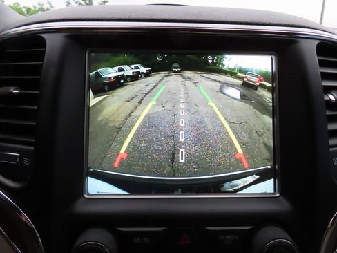 Used 2018 Jeep Grand Cherokee Limited w/ Luxury Group II image 20