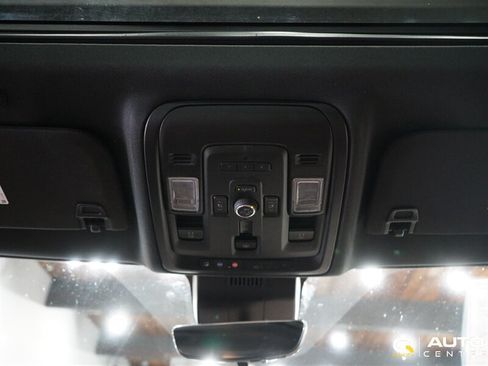 Used 2023 Chevrolet Tahoe High Country AWD/4WD image 25