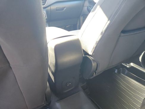 Used 2021 Ford Escape SE image 22