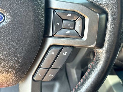 Used 2019 Ford F150 Lariat AWD/4WD image 24