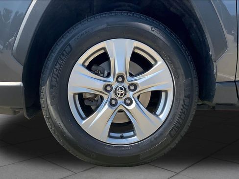 Used 2024 Toyota RAV4 XLE FWD image 11
