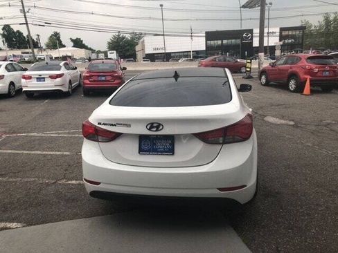 Used 2014 Hyundai Elantra SE FWD image 8