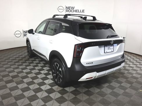 New 2026 Nissan Kicks SV w/ Cold Weather Package image 7
