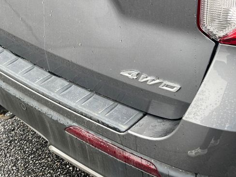 Used 2022 Ford Explorer XLT w/ Equipment Group 202A image 20