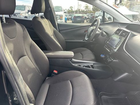 Used 2022 Toyota Prius LE image 36