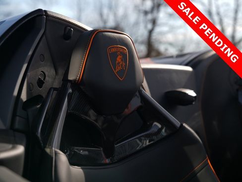 Used 2024 Lamborghini Huracan EVO image 26