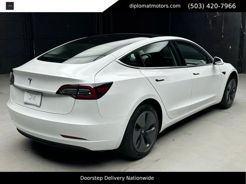 Used 2020 Tesla Model 3 Standard Range Plus RWD image 7