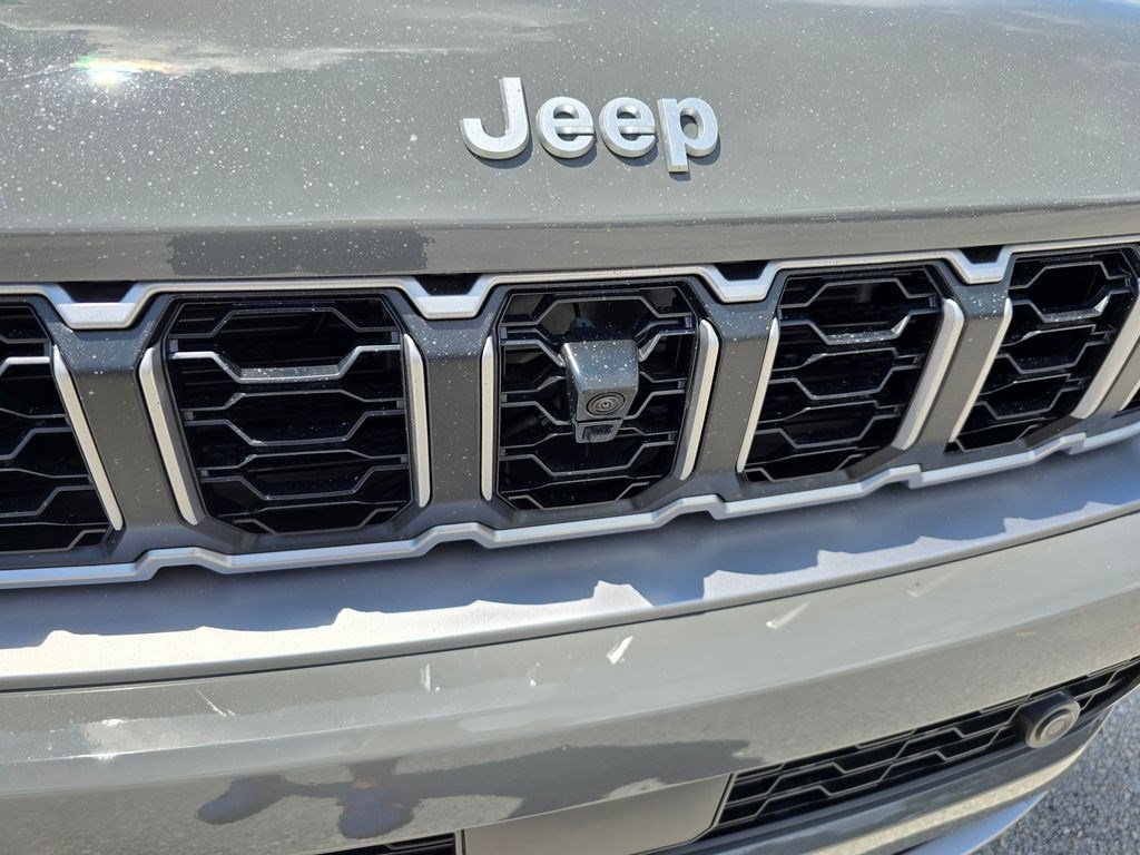 New 2027 Jeep Grand Cherokee Limited w/ Technology Group II AWD/4WD image 9