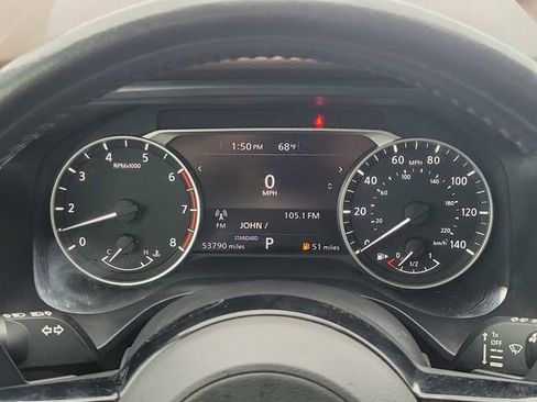 Used 2021 Nissan Rogue SV w/ Premium Package image 23