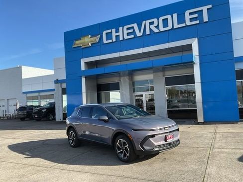 New 2026 Chevrolet Equinox EV LT image 1