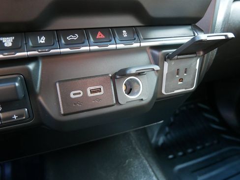 Used 2024 GMC Sierra 2500 Pro AWD/4WD image 29